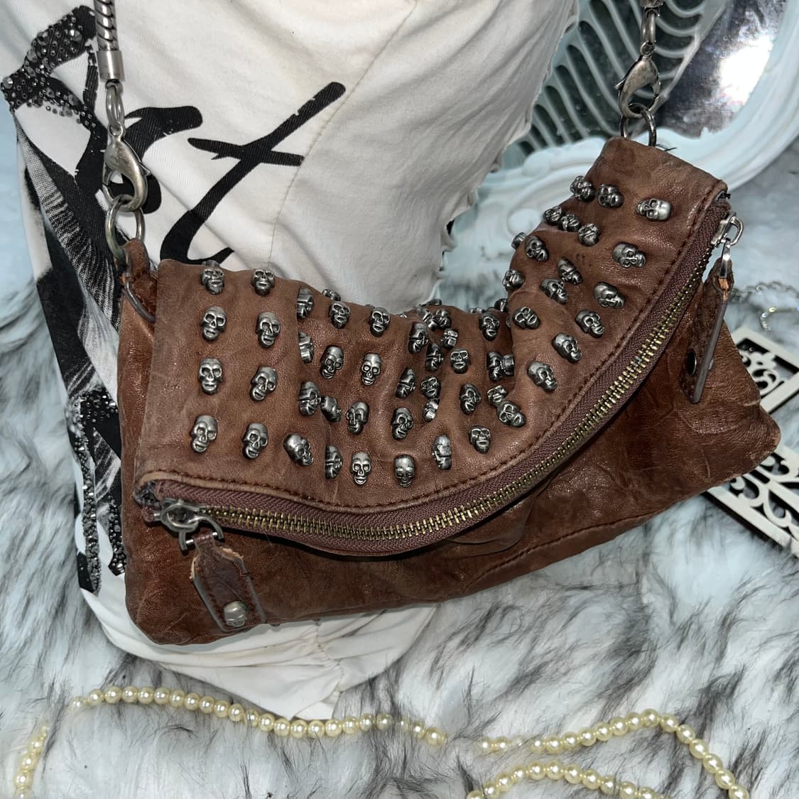빈티지 스컬 스터드 체인백 상품이미지4