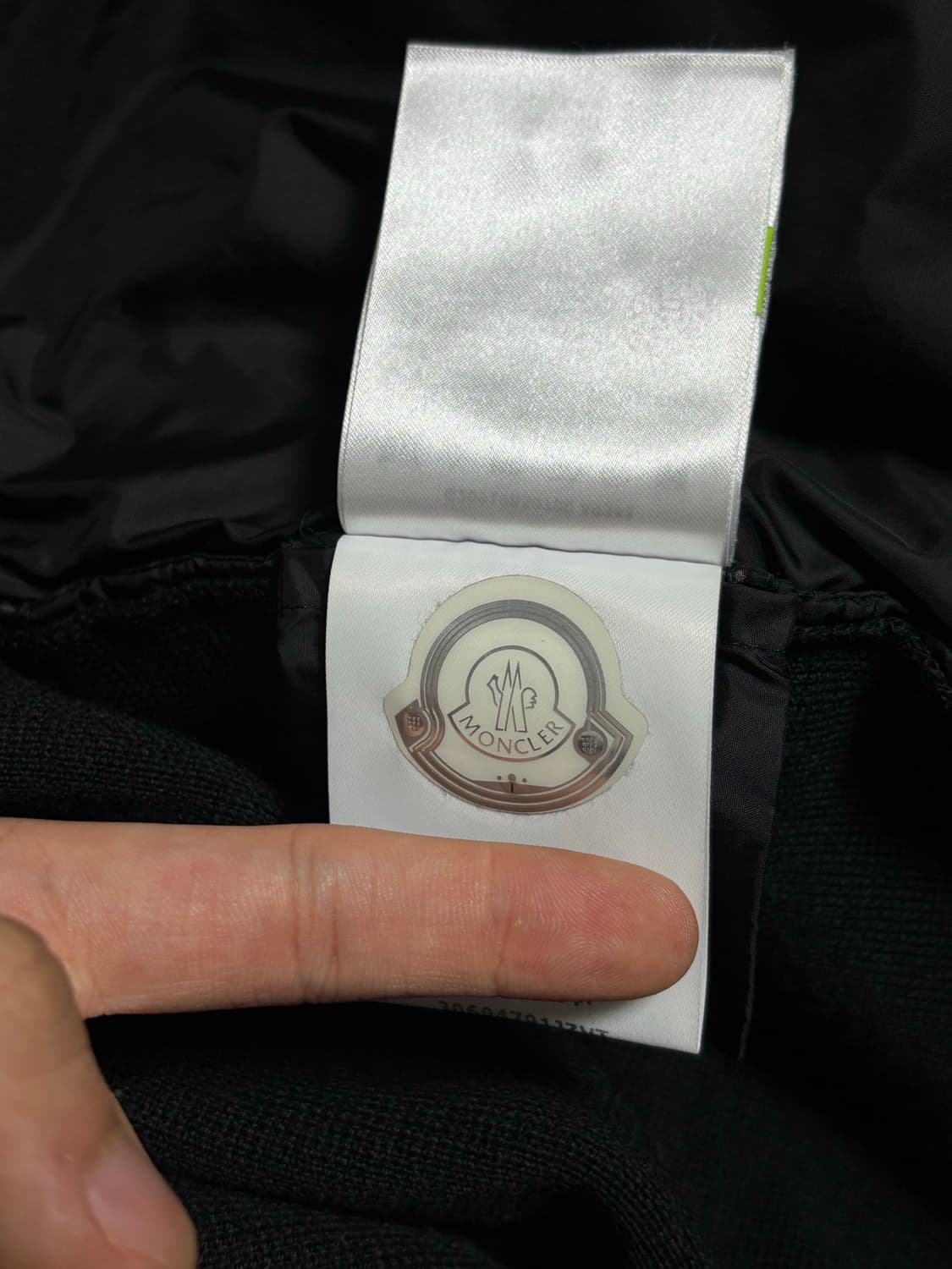 몽클레어 트리콧 김현우 니트 패딩 [s] 상품이미지8