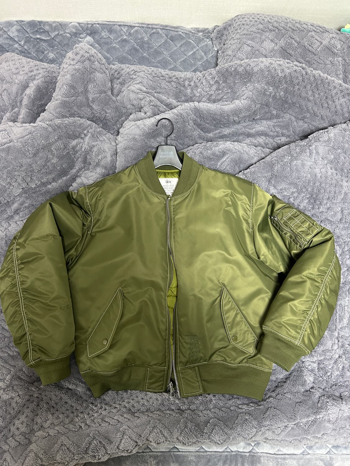 L)스투시 빌트 리버시블 봄버 자켓 올리브 상품이미지2