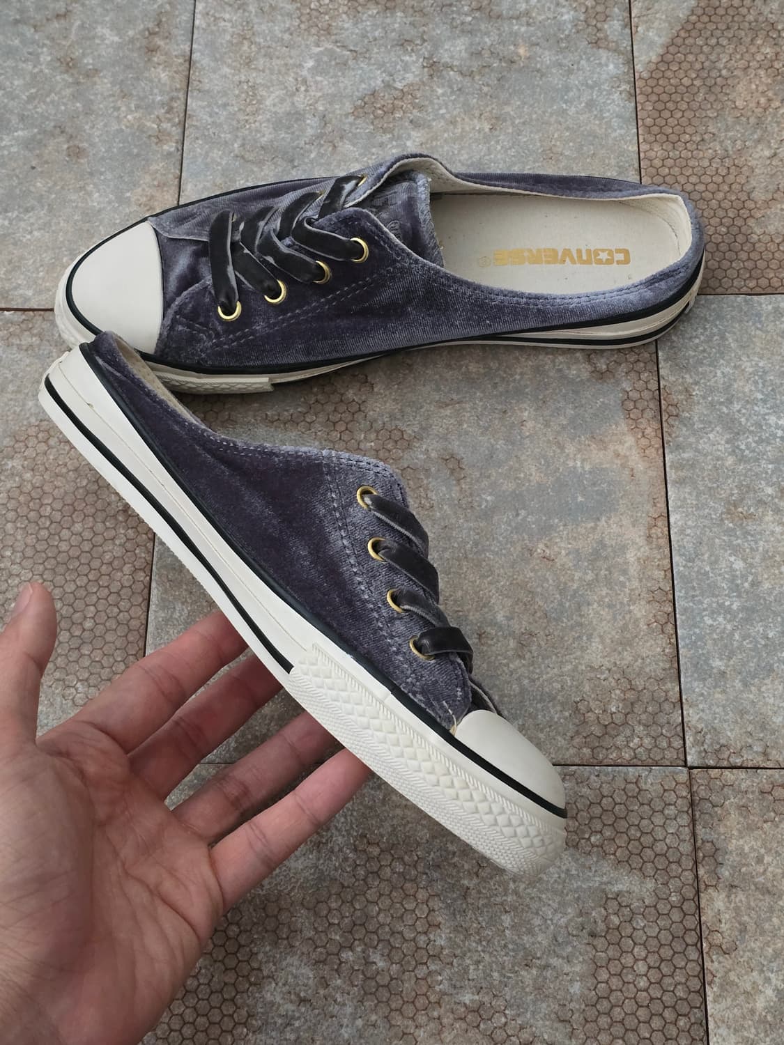 (245)컨버스 올스타 벨벳 뮬 차콜 상품이미지4