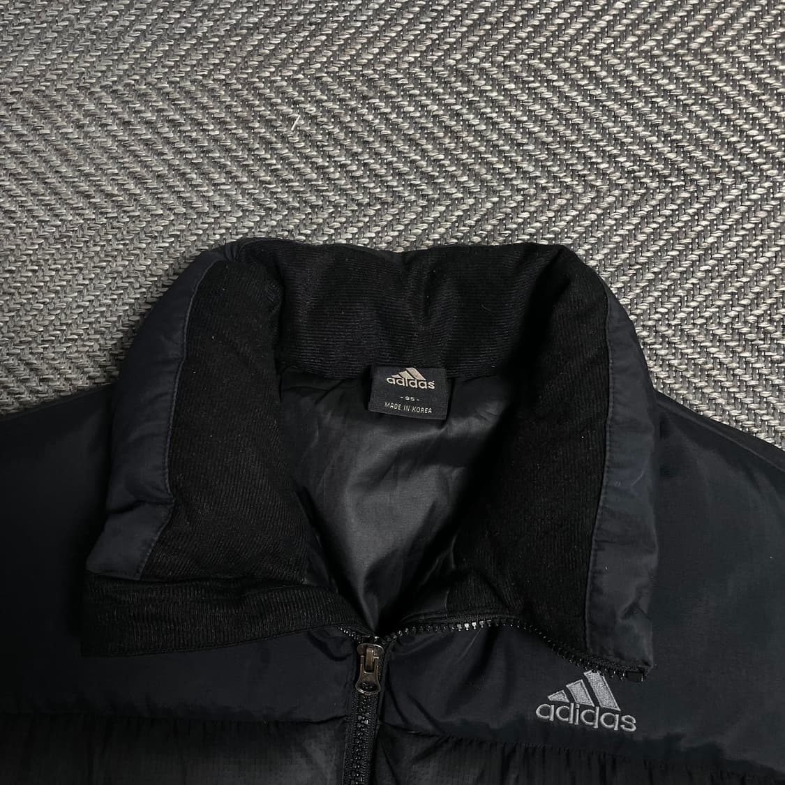 아디다스 자수로고 덕 다운 푸퍼 패딩 블랙o 5395 상품이미지6