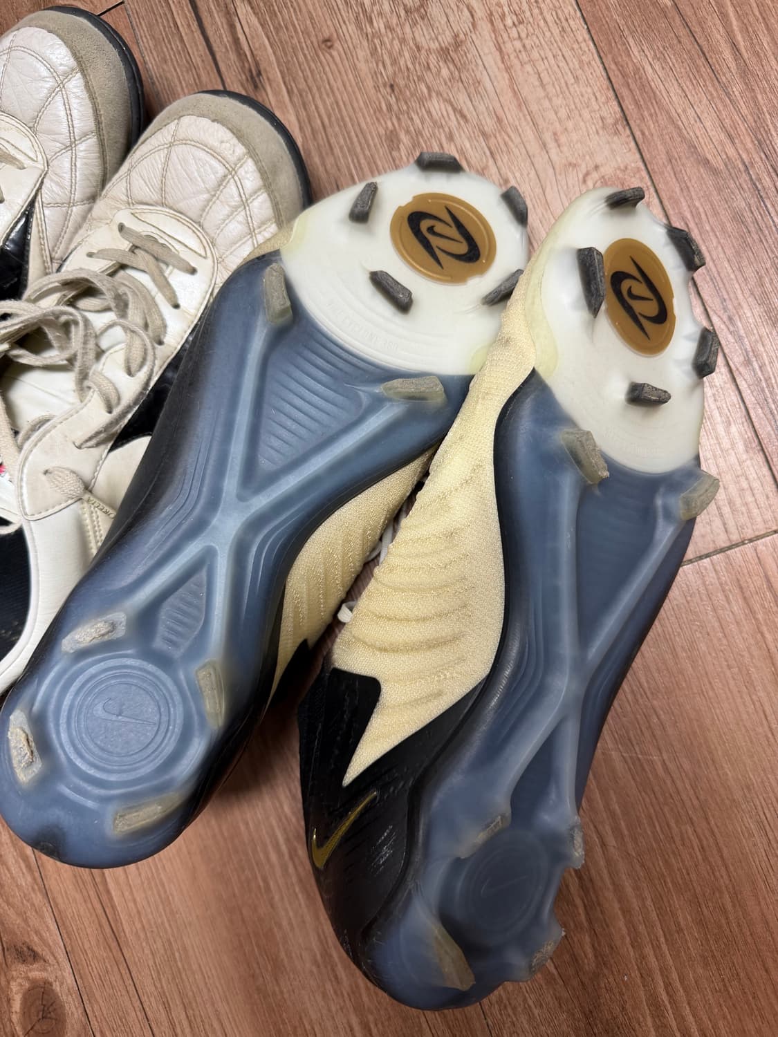 모렐리아 살라 재팬 / 나이키 팬텀 GX2 상품이미지2