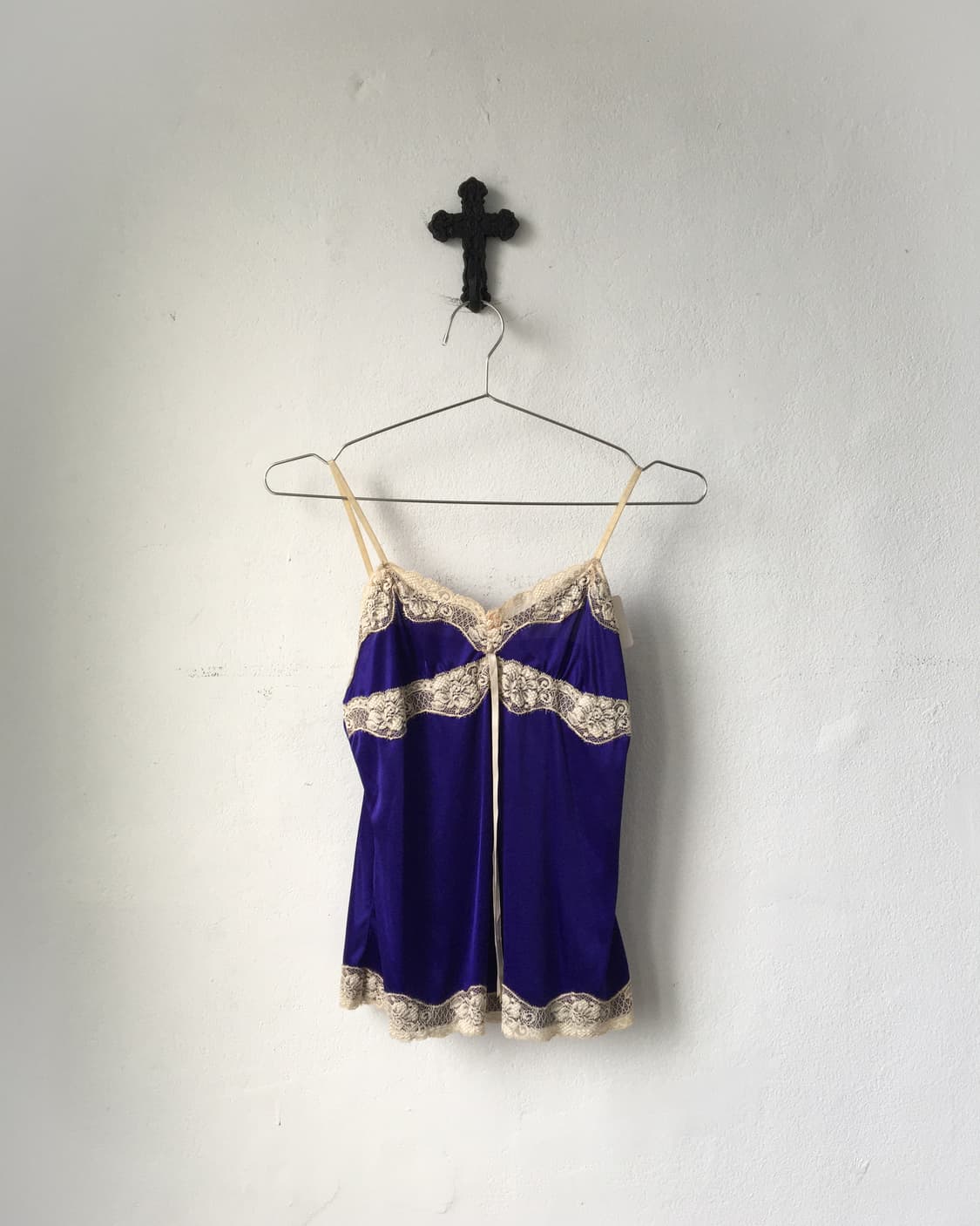 Lace trimming satin sleeveless 상품이미지2