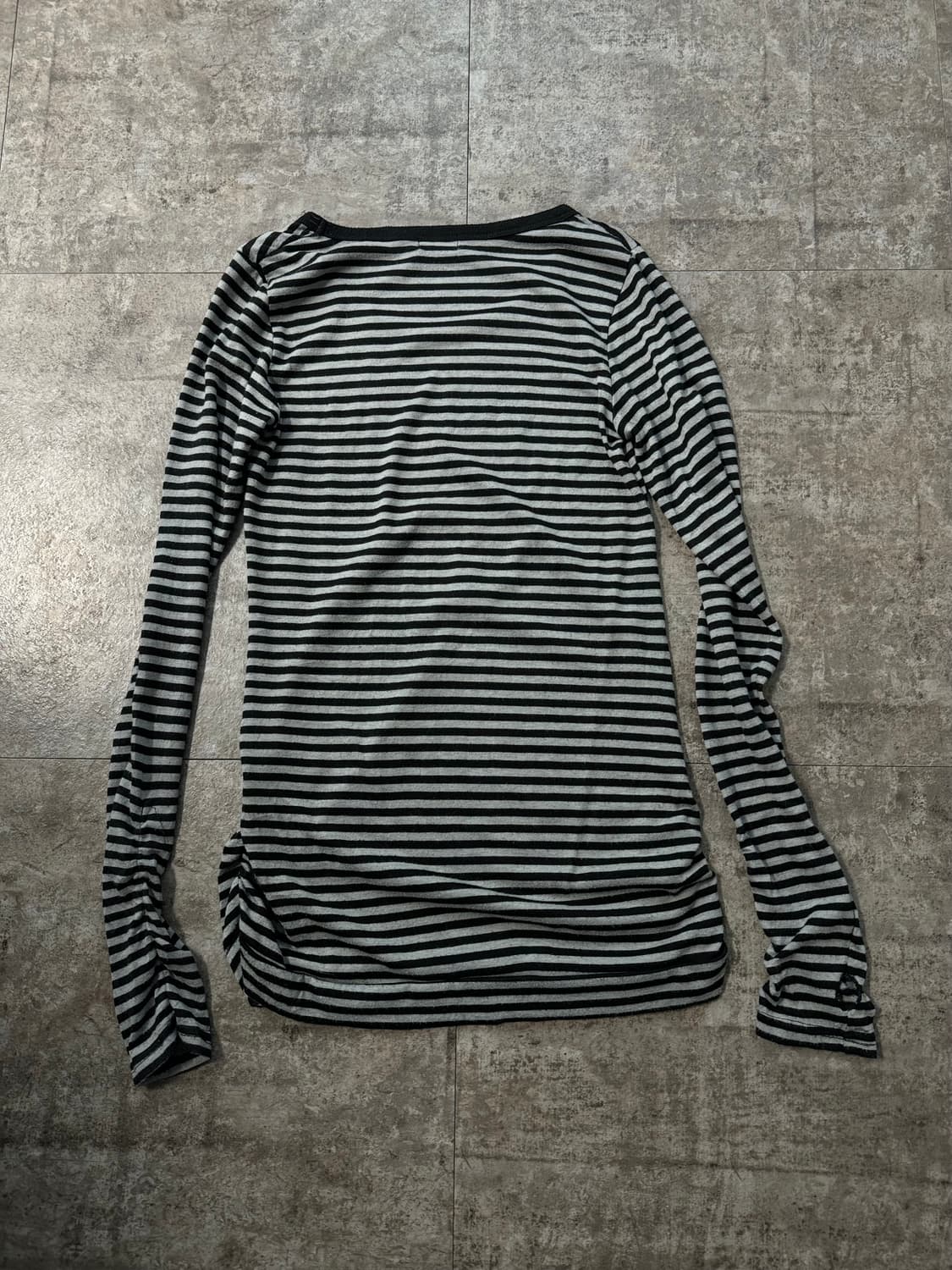 핸드워머 셔링 스트라이프 패턴 티 상품이미지4