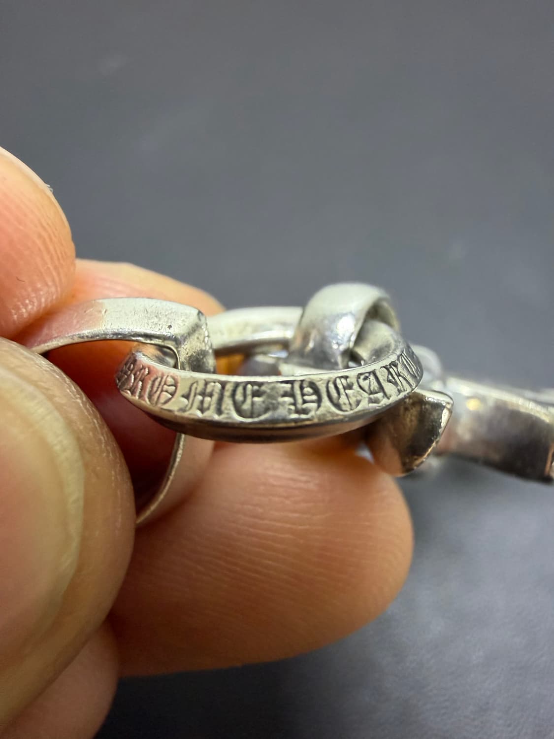 크롬하츠 스몰 크로스 위드 베일 상품이미지5