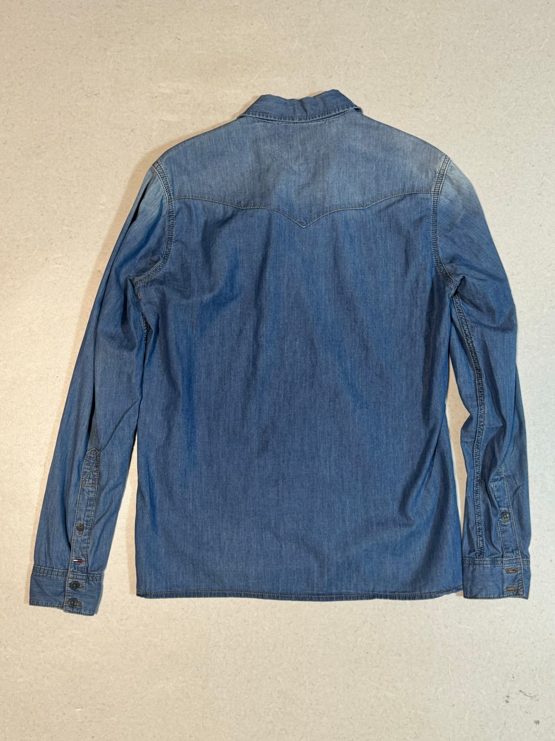 타미힐피거 페이딩 데님 셔츠 M 상품이미지2