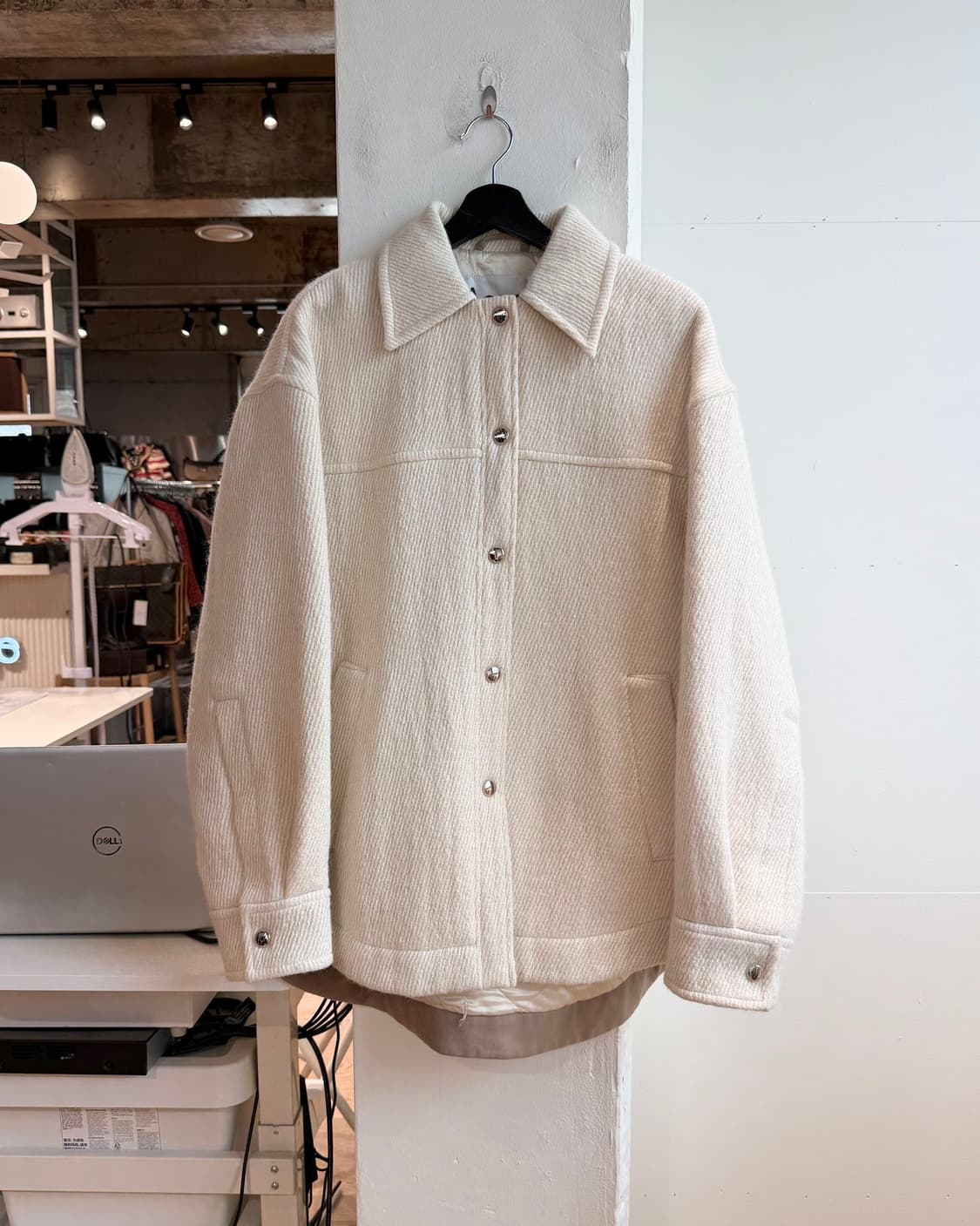 아크네 스튜디오 아이보리 트윌 오버 자켓  상품이미지2