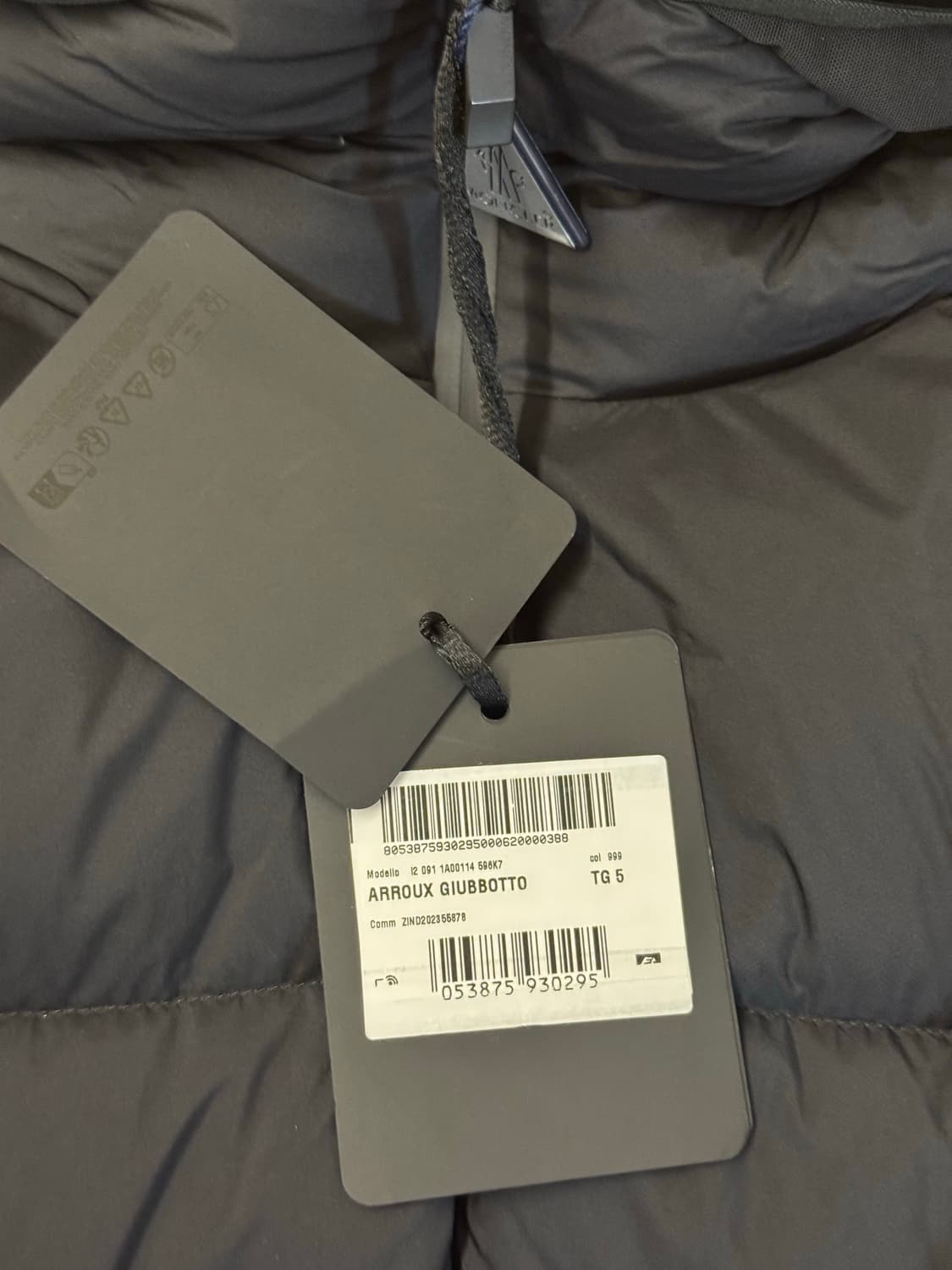 [새상품] 몽클레어 ARROUX 경량 패딩 상품이미지2