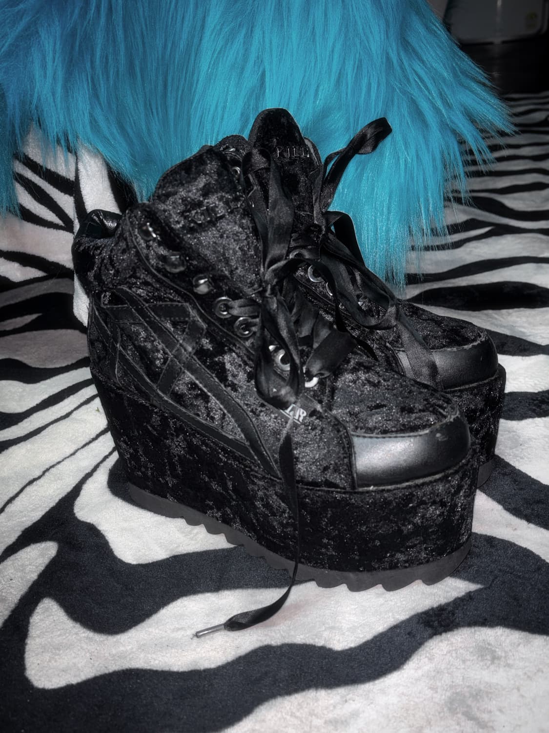 [Killstar]킬스타 벨벳 웨지통굽 부츠 블랙 상품이미지1