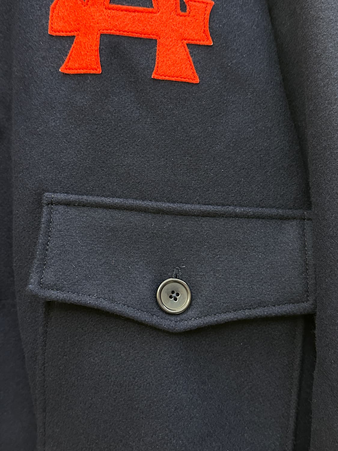 [새제품] 이벳필드 x 세틀마이어 버진울 100% 바시티 자켓 네이비 상품이미지3