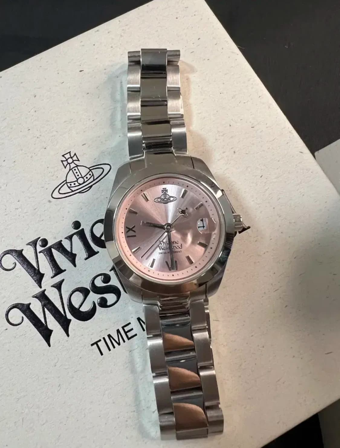 비비안웨스트우드 여성 메탈 시계 핑크 펜퍼치 실버핑크 상품이미지2