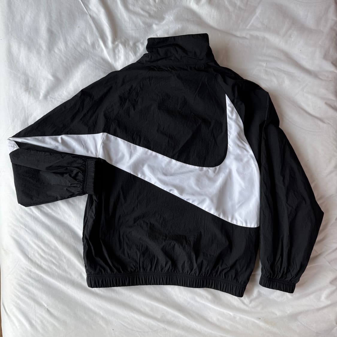 2+1) 나이키 빅스우시 블랙/화이트 바람막이 L 상품이미지5