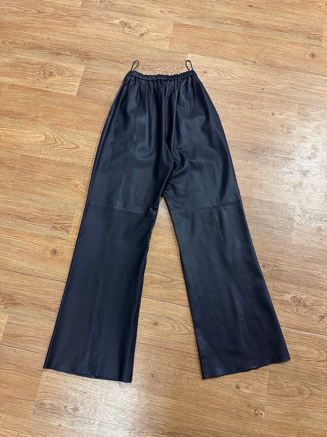 (OS)포르테포르테 23FW 리얼레더 부츠컷 디테일 팬츠 상품이미지7