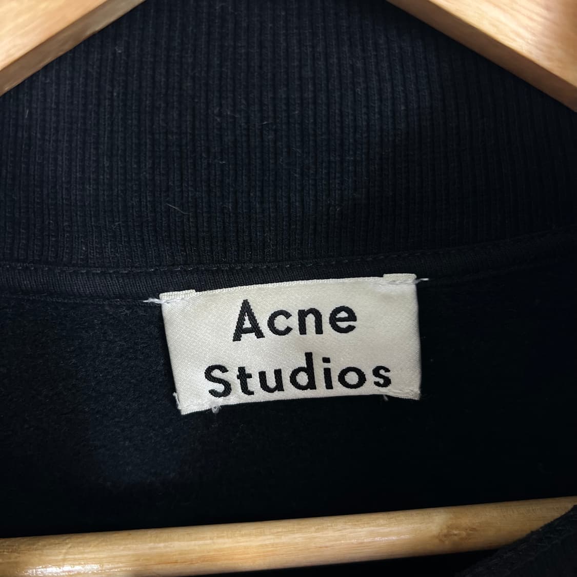 아크네스튜디오 베타 맨투맨 상품이미지4