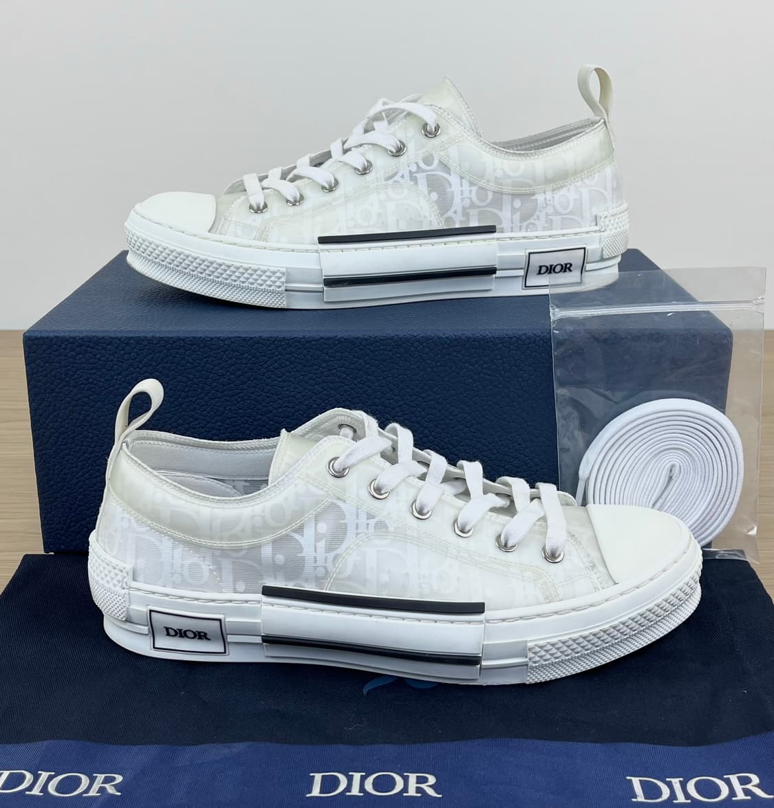 디올 b23 오블리크 스니커즈 상품이미지1