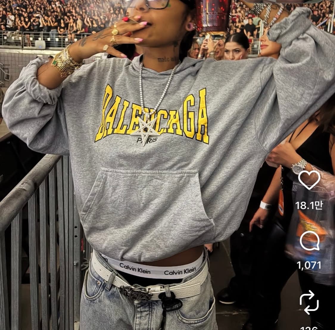 발렌시아가 후드티 팝니다 상품이미지6