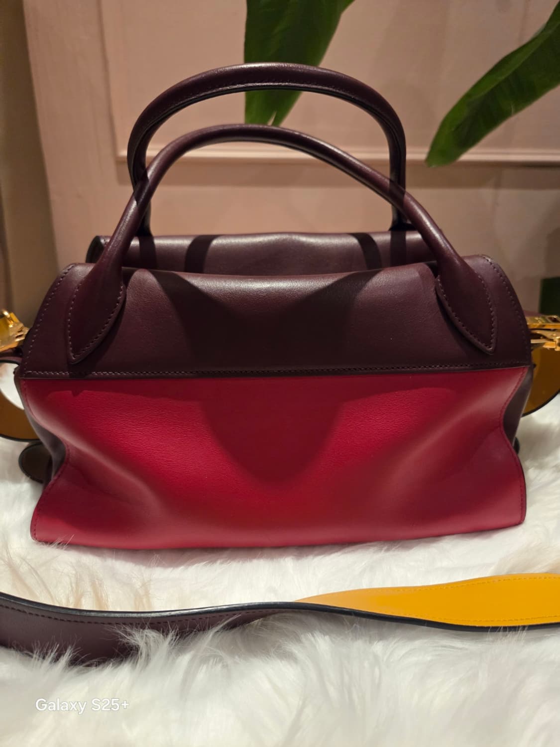 프라다 투톤 가방 숄더 스트랩 포함 (볼링백) 상품이미지1