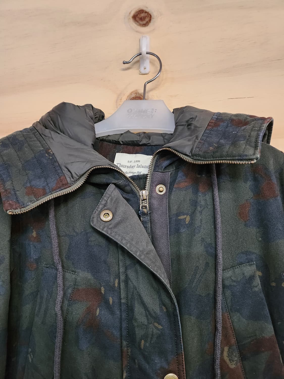 228) 썰스데이아일랜드 누빔 패딩 상품이미지2