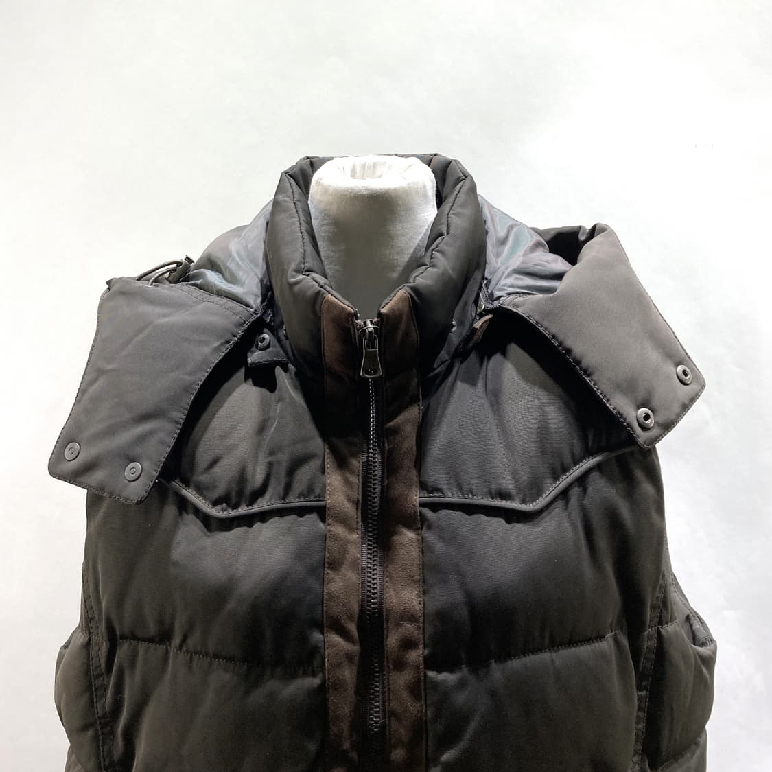 헤리토리 여성 후드다운베스트 고동 100  상품이미지2