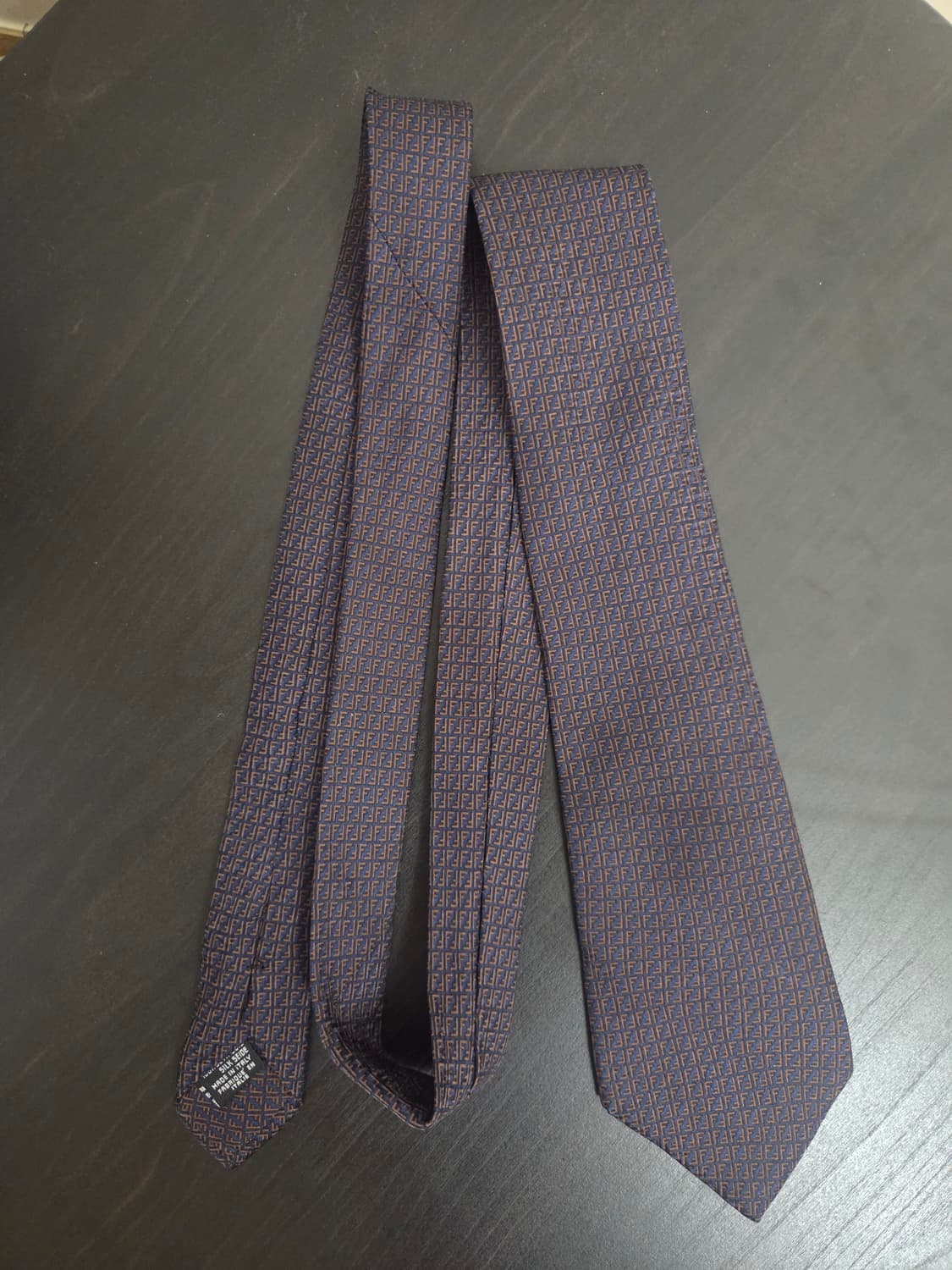 펜디 넥타이 상품이미지1