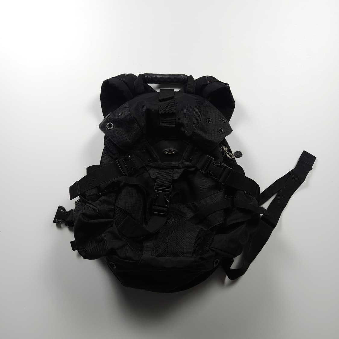 오클리 아이콘 3.0 테크니컬 백팩 블랙 (OS) 상품이미지1