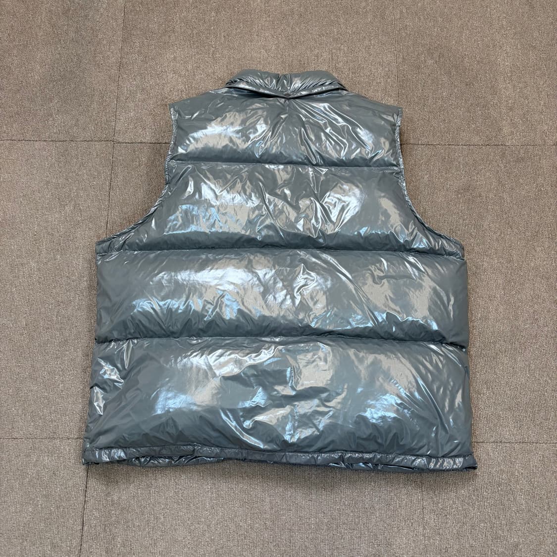 BIRTHDAYSUIT 벌스데이수트  유광 다운 베스트 m 상품이미지6