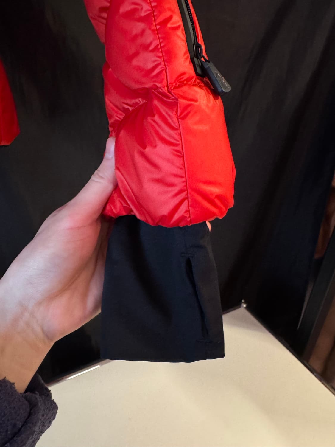 몽클레르 그레노블 아르모니크 숏 다운 자켓 23FW 상품이미지3