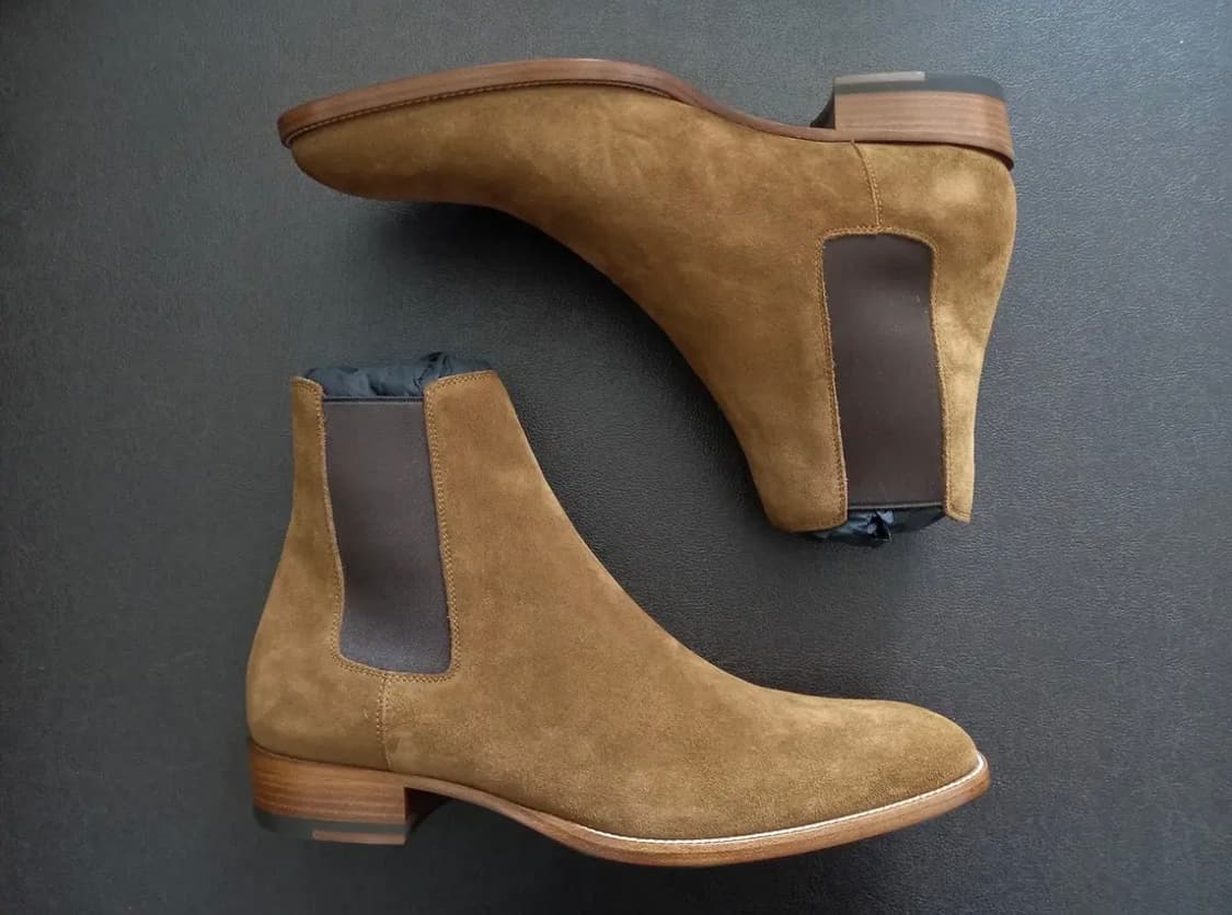 생로랑 에디30 카멜 스웨이드 첼시부츠 상품이미지1