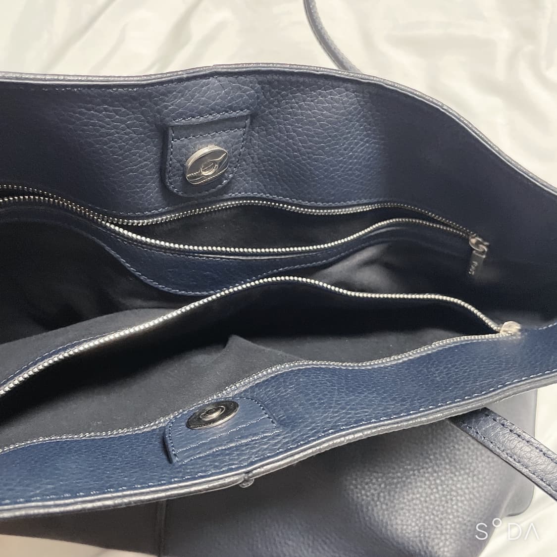 토즈 네이비 쇼퍼백 상품이미지6