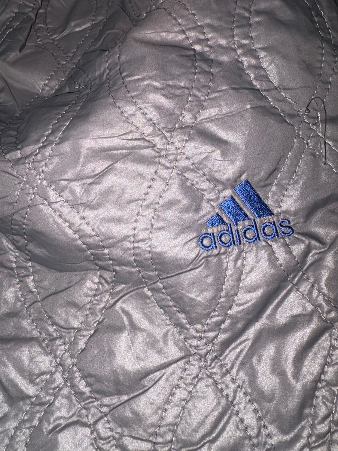 아디다스 퀄팅 패딩 반바지 상품이미지2