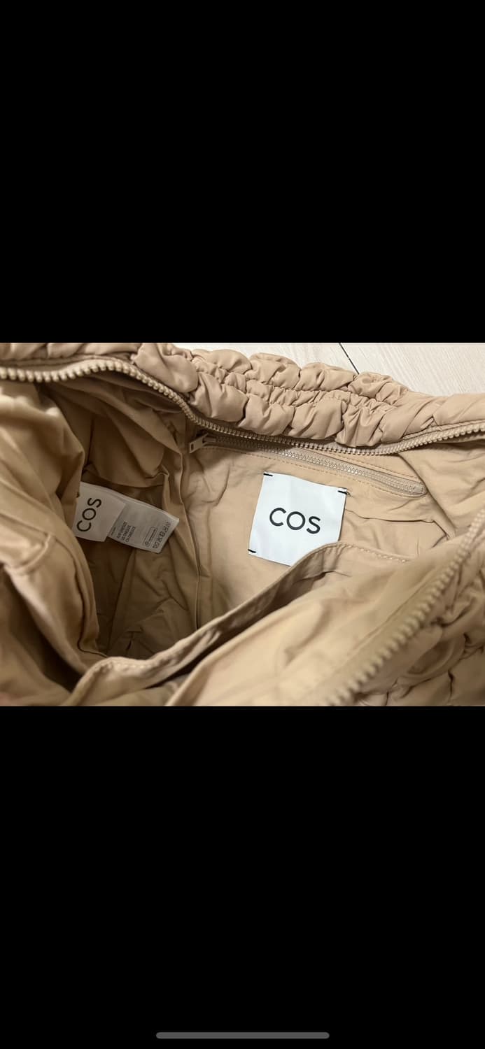 COS 코스 퀼티드 오버사이즈 숄더백 베이지  상품이미지3