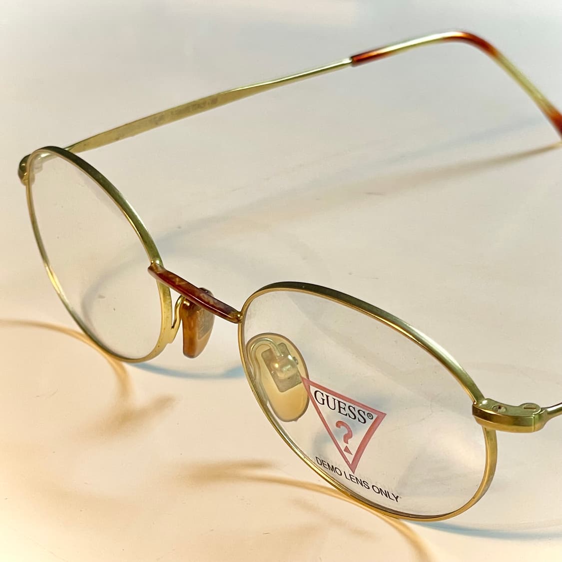 GUESS 게스 빈티지 안경 판매합니다 상품이미지1