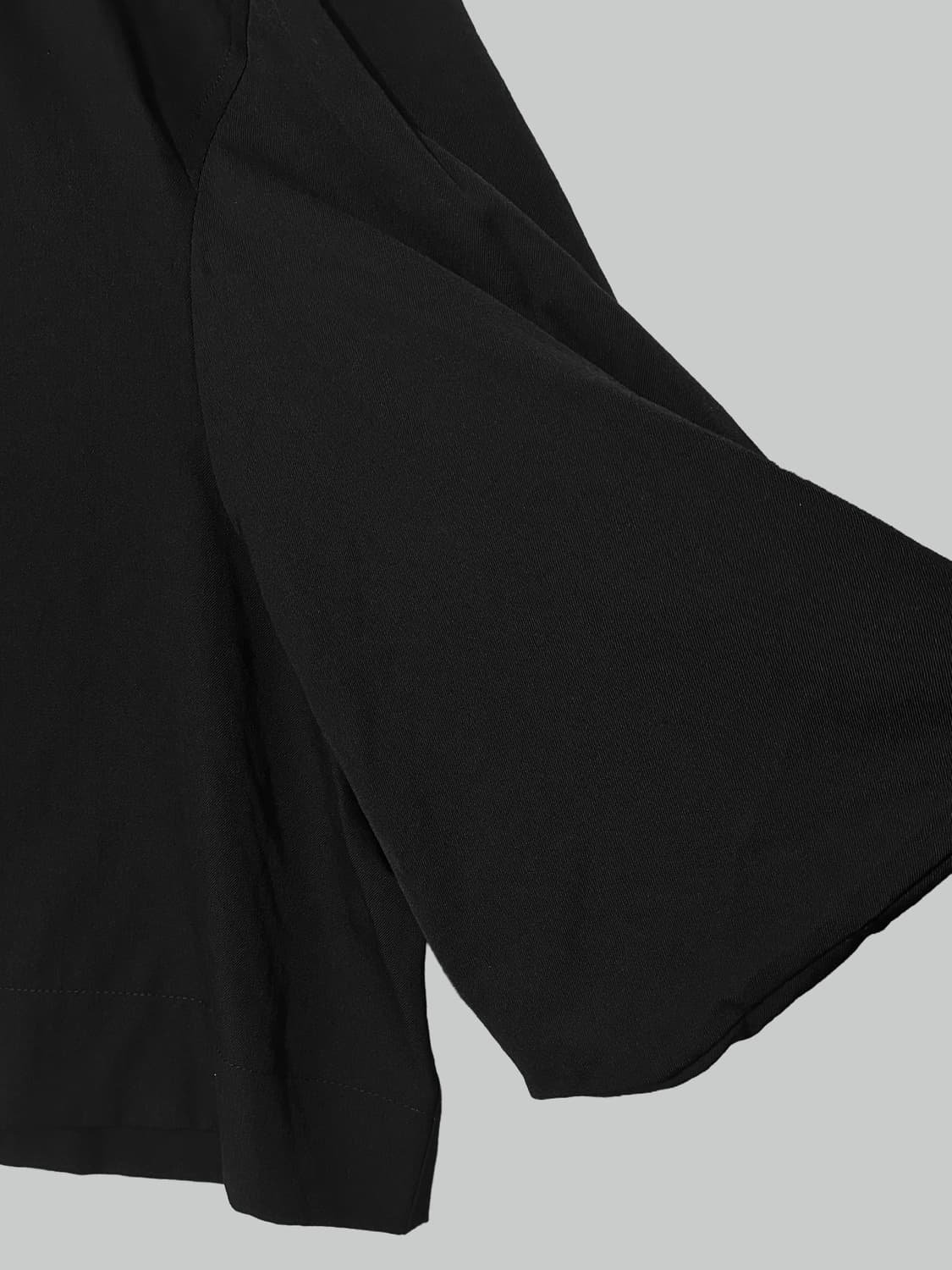 꼼데가르송 와이드 쇼츠  상품이미지3