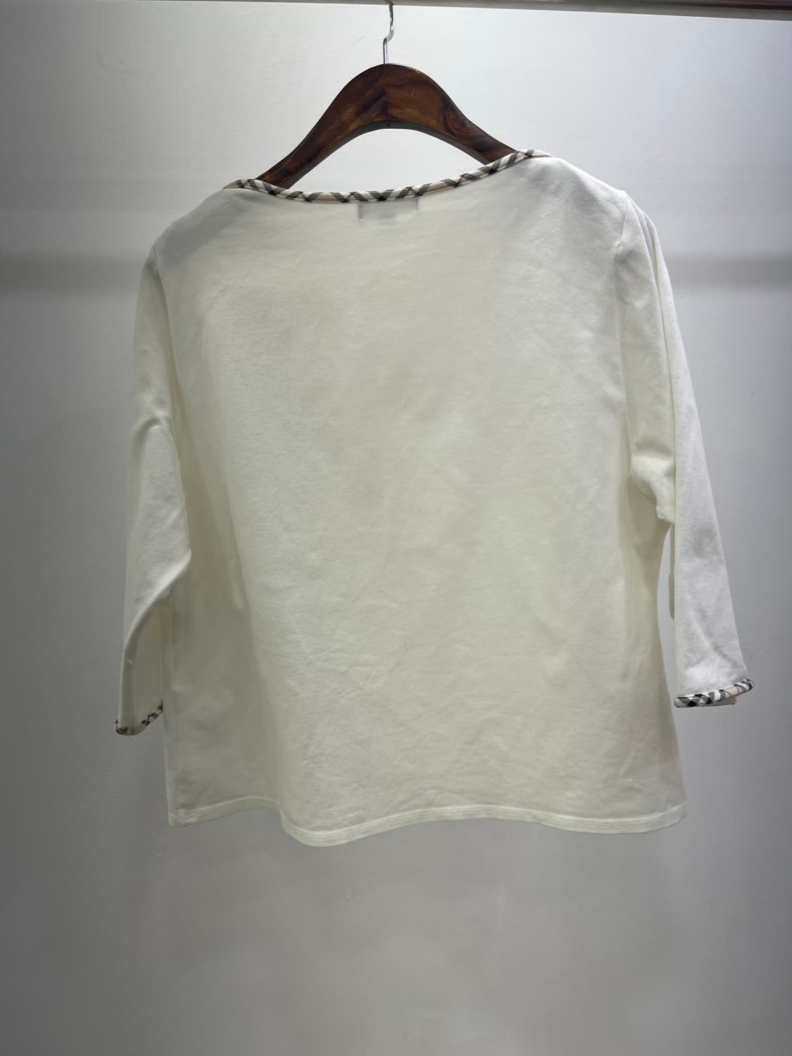 버버리 라운드 티 상품이미지5