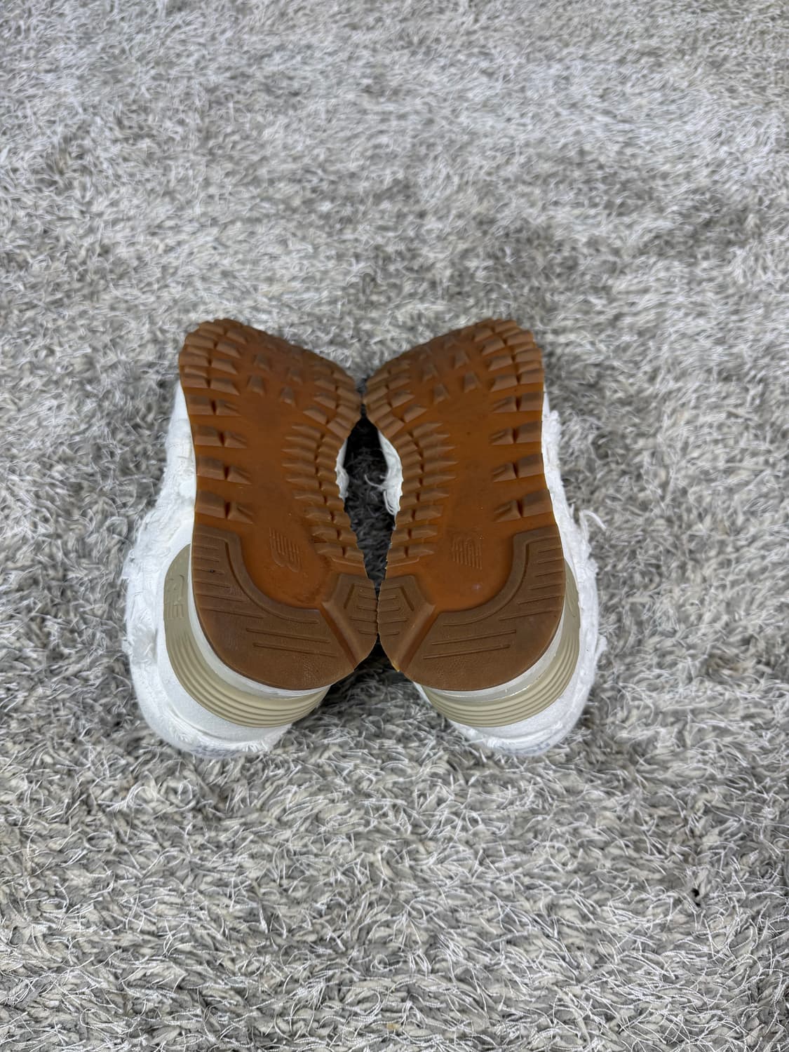 미우미우x뉴발란스 574 화이트 데님 스니커즈 상품이미지5