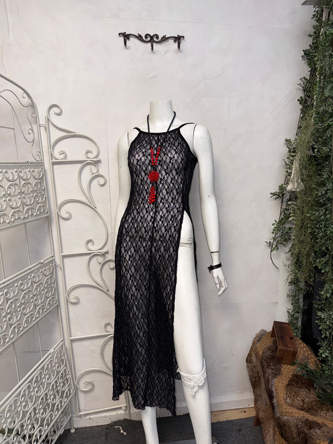 Black side slit floral lace halter ops 상품이미지2