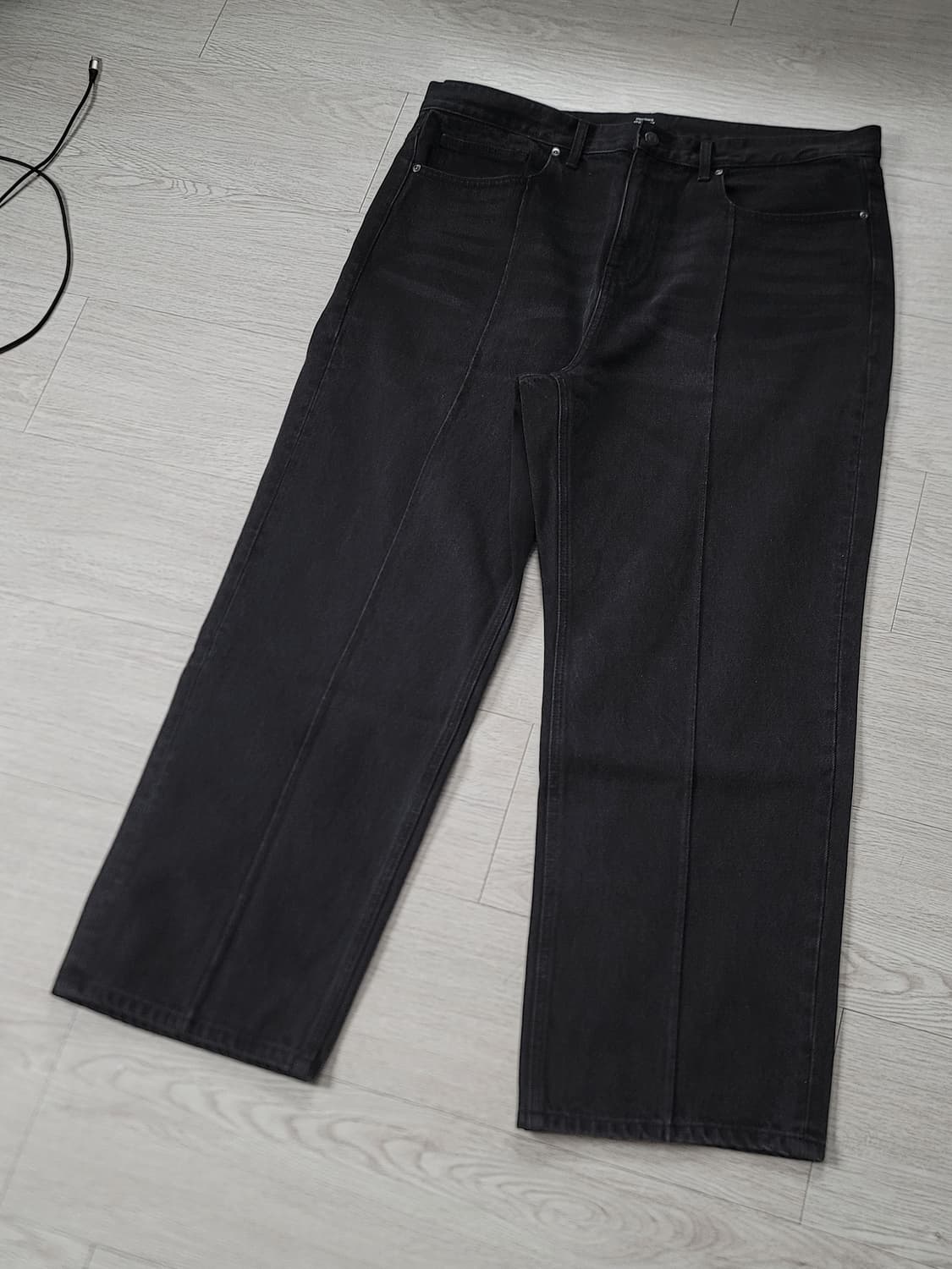 무신사스탠다드 핀턱 레귤러핏 데님팬츠 40 상품이미지1