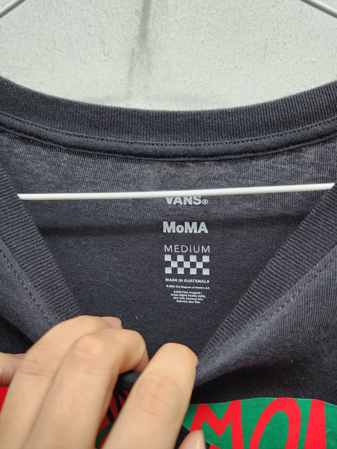 반스 MoMA 프린팅 긴팔 티셔츠  상품이미지5