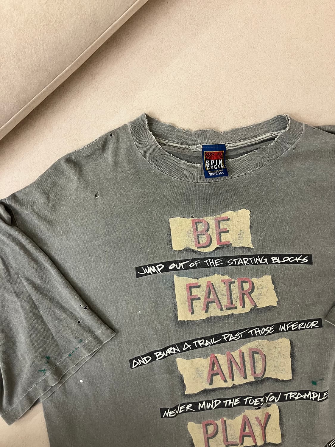 90s Distressed trashed USA tee 상품이미지3