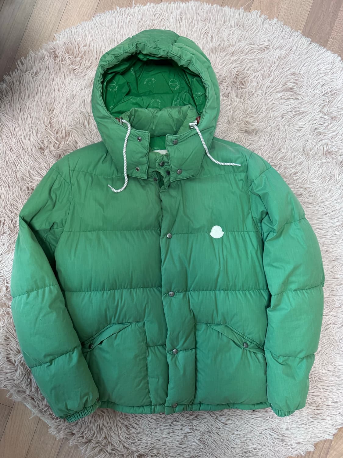 몽클레어 비즈빔 보로시리 패딩 3사이즈 상품이미지1