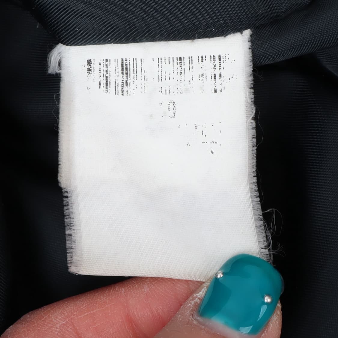 입생로랑 뿌르 옴므 마운틴 다운 패딩 상품이미지9