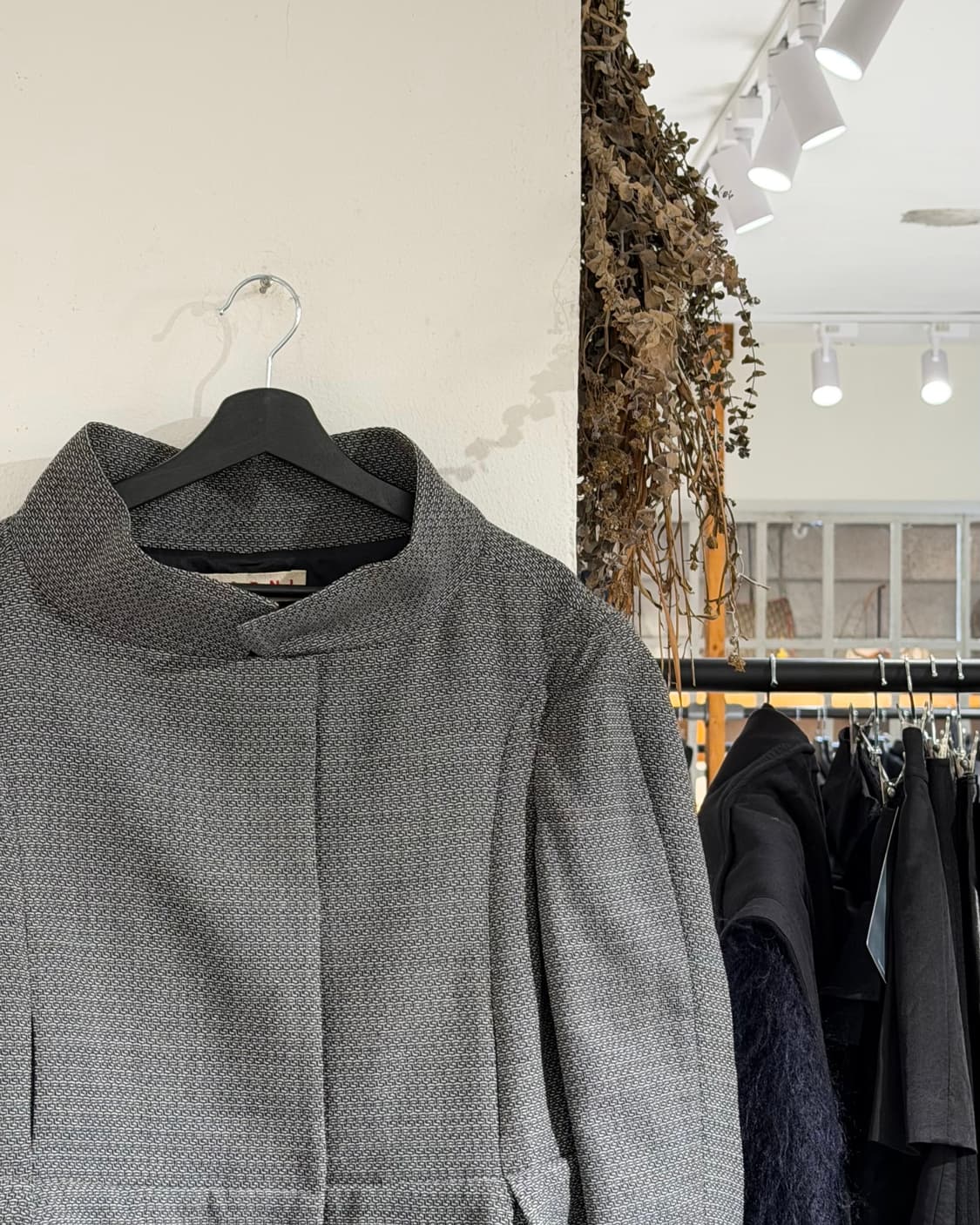 마르니 그레이 버진울 스트럭처 하이넥 테일러드 자켓 상품이미지3