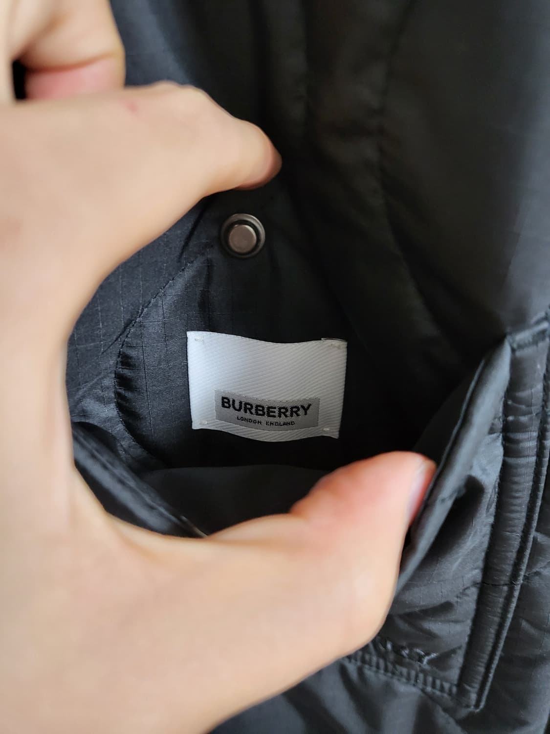 24SS 버버리 리버시블 체온조절 퀼팅자켓 m 상품이미지4