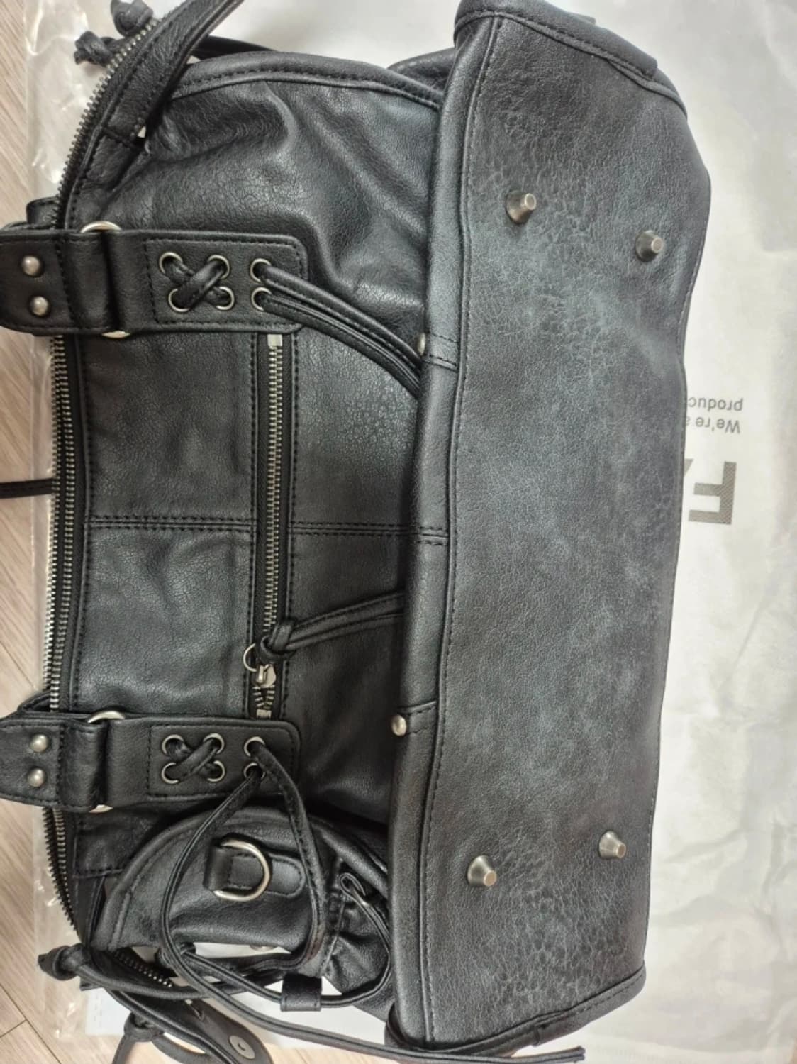 팬시클럽 벨티드 워싱 레더 백 블랙 | FANCY CLUB 새상품 상품이미지6