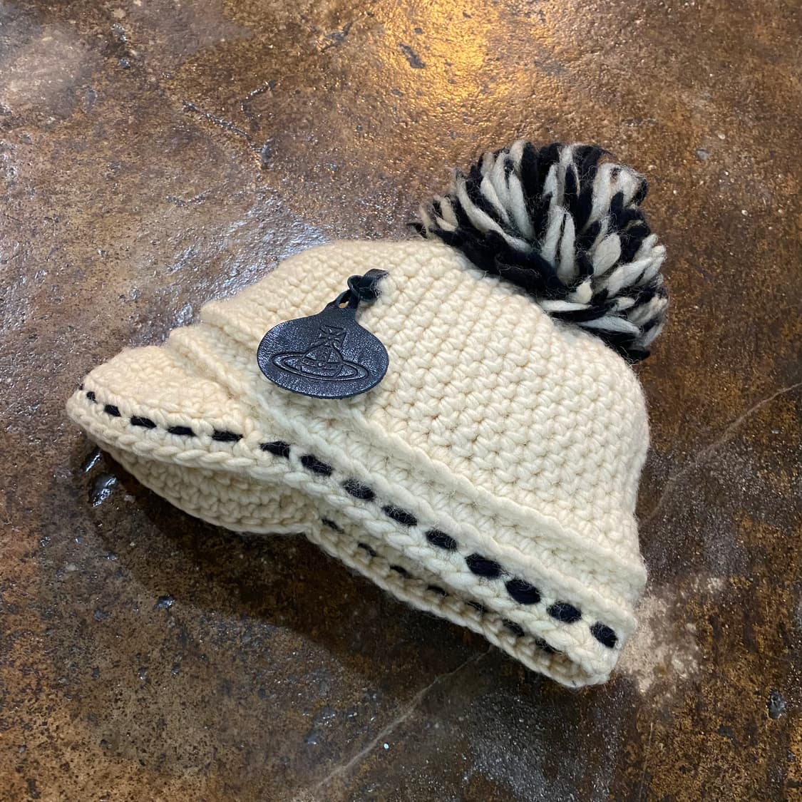 비비안웨스트우드 방울 비니 캡 상품이미지3