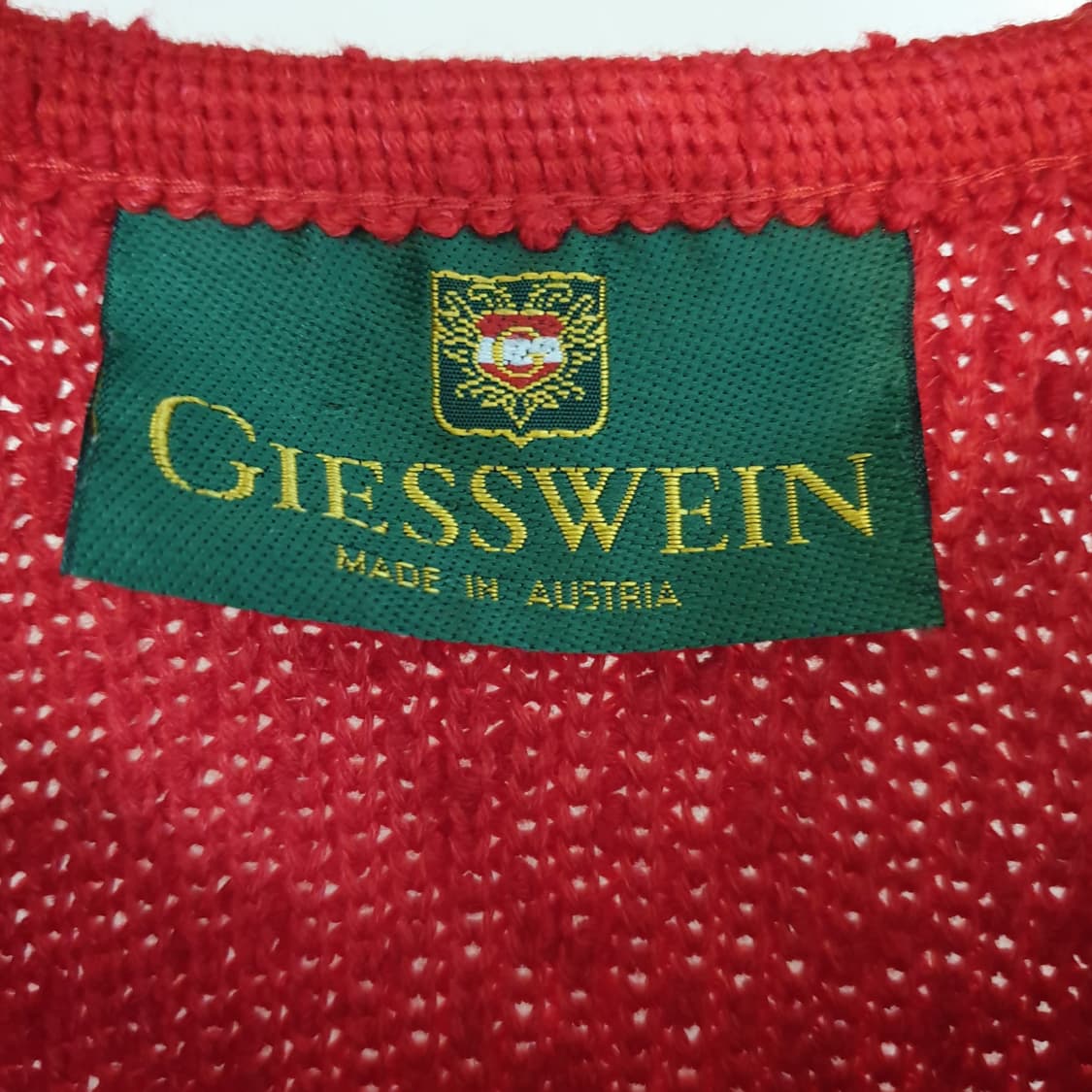 GIESSWEIN 기스바인 홀리데이컬렉션 레드 부클니트 자켓 가디건 상품이미지9