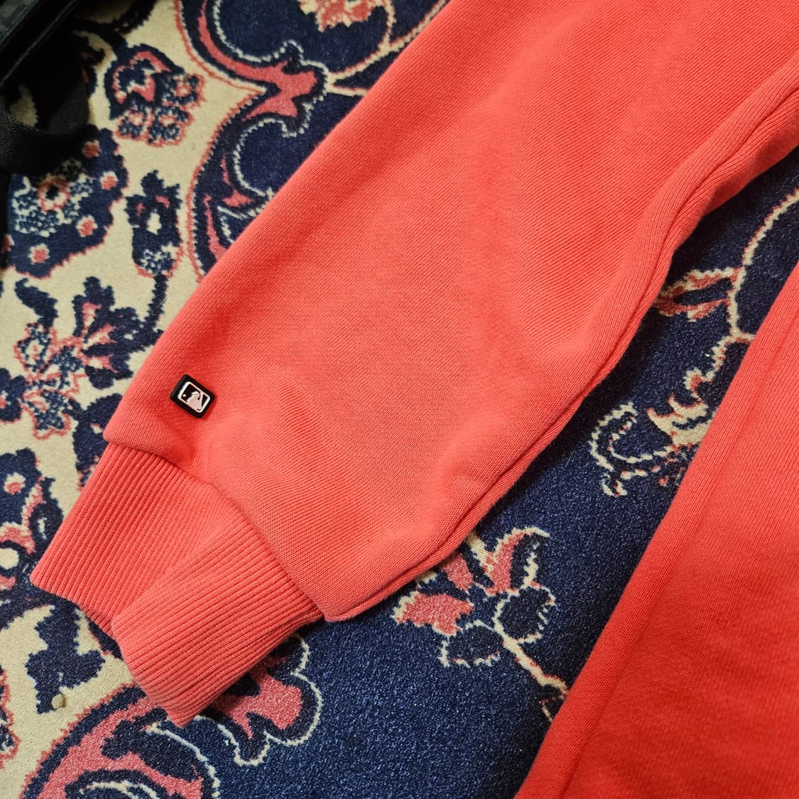 엠엘비(MLB) 양키즈 뉴욕 럭키 피그 자수 핑크 후드 티셔츠 상품이미지5