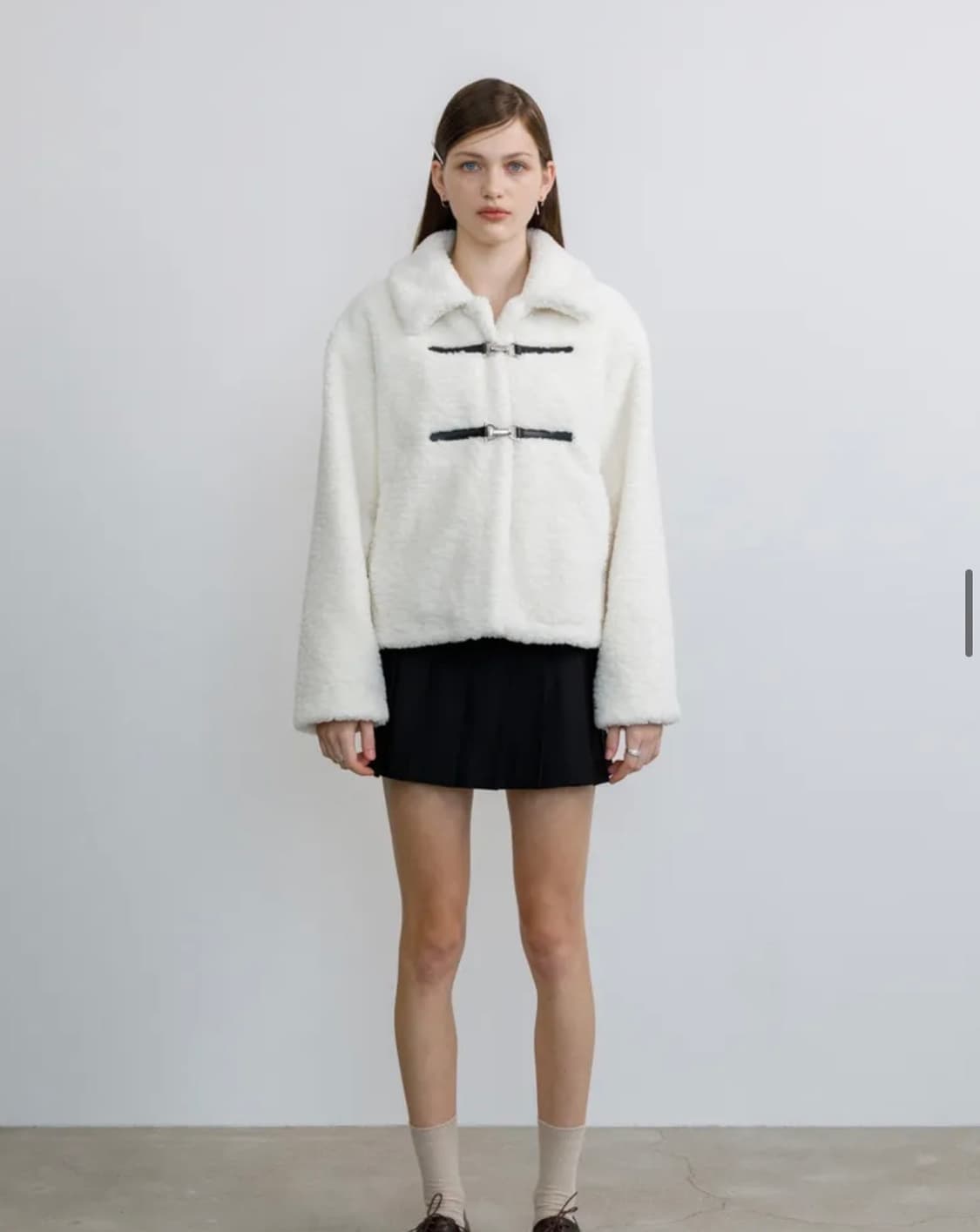 리맨티스트 버클 퍼 자켓 아이보리  상품이미지2