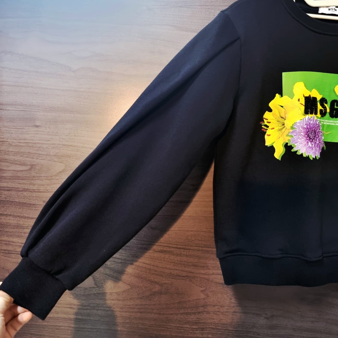 MSGM 스팽글비즈로고 컬러프린팅 안감기모 맨투맨 (44-55) 상태최상 상품이미지2