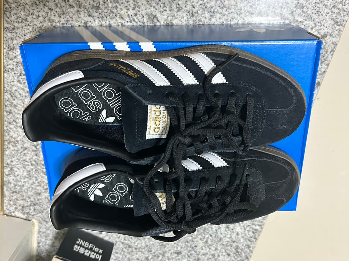 아디다스 핸드볼스페지알 220 상품이미지1